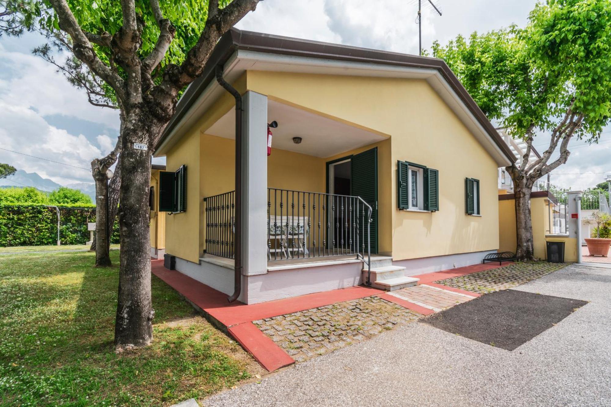 Camping Apuano Marina di Massa Exterior foto