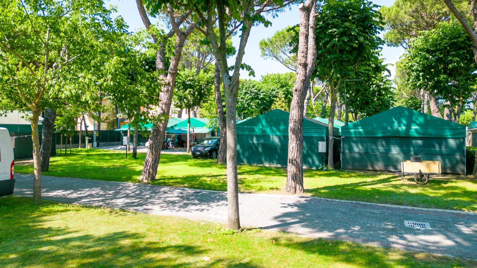 Camping Apuano Marina di Massa Exterior foto